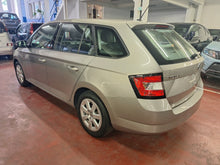 Load image into Gallery viewer, Skoda Fabia 1.2 Essence Manuelle 04 / 2017