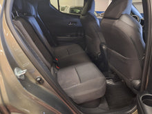 Charger l&#39;image dans la galerie, Toyota C-HR 1.8 Hybride Automatique 10 / 2022