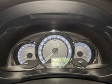 Load image into Gallery viewer, Toyota Corolla 1.3 Essence Manuelle 05 / 2014