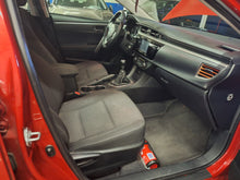Load image into Gallery viewer, Toyota Corolla 1.3 Essence Manuelle 05 / 2014