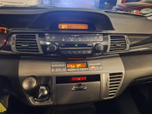 Load image into Gallery viewer, Honda FR-V 1.7 Essence Manuelle 07 / 2006