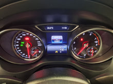 Charger l&#39;image dans la galerie, Mercedes CLA 180  1.6 Essence Automatique 04 / 2019