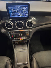 Charger l&#39;image dans la galerie, Mercedes CLA 180  1.6 Essence Automatique 04 / 2019
