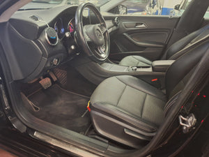Mercedes CLA 180  1.6 Essence Automatique 04 / 2019