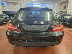 Mercedes CLA 180  1.6 Essence Automatique 04 / 2019