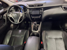 Charger l&#39;image dans la galerie, Nissan Qashqai 1.2 Essence Manuelle 08 / 2017