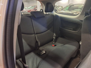 Toyota Yaris 1.3 Essence Manuelle 01 / 2004
