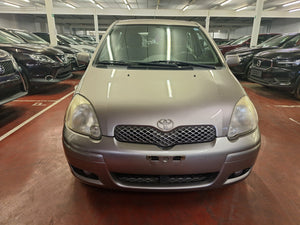 Toyota Yaris 1.3 Essence Manuelle 01 / 2004