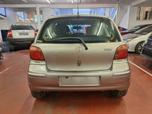 Charger l&#39;image dans la galerie, Toyota Yaris 1.3 Essence Manuelle 01 / 2004
