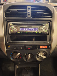 Toyota Rav 4 1.8 Essence Manuelle 11 / 2004