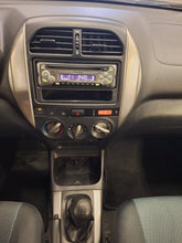 Charger l&#39;image dans la galerie, Toyota Rav 4 1.8 Essence Manuelle 11 / 2004