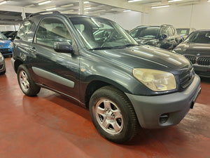 Toyota Rav 4 1.8 Essence Manuelle 11 / 2004