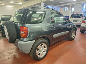 Toyota Rav 4 1.8 Essence Manuelle 11 / 2004