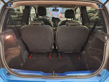 Load image into Gallery viewer, Renault Twingo 1.2 Essence Manuelle 12 / 2011