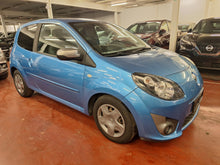 Load image into Gallery viewer, Renault Twingo 1.2 Essence Manuelle 12 / 2011