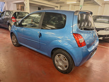 Load image into Gallery viewer, Renault Twingo 1.2 Essence Manuelle 12 / 2011