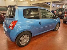Load image into Gallery viewer, Renault Twingo 1.2 Essence Manuelle 12 / 2011
