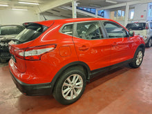 Afbeelding in Gallery-weergave laden, Nissan Qashqai 1.2 Essence Manuelle 08 / 2016