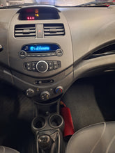Load image into Gallery viewer, Chevrolet Spark 1.0 Essence Manuelle 07 / 2012