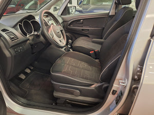 Kia Venga 1.4 Essence Manuelle 01 / 2014
