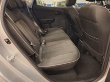 Load image into Gallery viewer, Kia Venga 1.4 Essence Manuelle 01 / 2014
