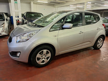 Load image into Gallery viewer, Kia Venga 1.4 Essence Manuelle 01 / 2014