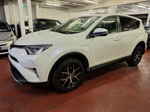 Toyota Rav4 2.5 Hybride Automatique 12 / 2016
