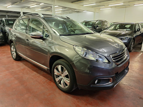 Peugeot 2008 1.2 Essence Semi Automatique 04 / 2015