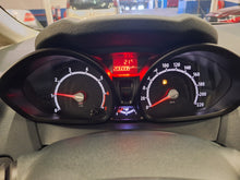 Load image into Gallery viewer, Ford Fiesta 1.2 Essence Manuelle 04 / 2012