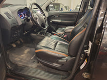 Load image into Gallery viewer, Toyota Hilux 3.0 Diesel Manuelle 01 / 2015
