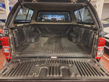 Load image into Gallery viewer, Toyota Hilux 3.0 Diesel Manuelle 01 / 2015