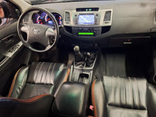 Load image into Gallery viewer, Toyota Hilux 3.0 Diesel Manuelle 01 / 2015