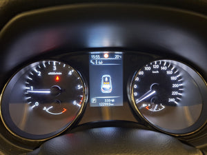 Nissan Qashqai 1.6 Diesel Automatique 12 / 2015