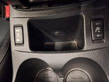 Load image into Gallery viewer, Nissan Qashqai 1.6 Diesel Automatique 12 / 2015