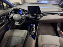 Load image into Gallery viewer, Toyota C-HR 2.0 Hybride Automatique 09 / 2021