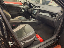 Load image into Gallery viewer, Toyota Avensis 1.8 Essence Automatique 11 / 2015
