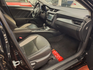 Toyota Avensis 1.8 Essence Automatique 11 / 2015