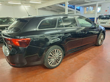 Load image into Gallery viewer, Toyota Avensis 1.8 Essence Automatique 11 / 2015