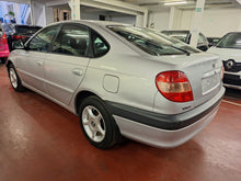 Load image into Gallery viewer, Toyota Avensis 1.8 Essence Automatique 12 / 2000