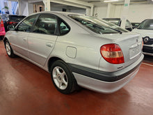 Load image into Gallery viewer, Toyota Avensis 1.8 Essence Automatique 12 / 2000