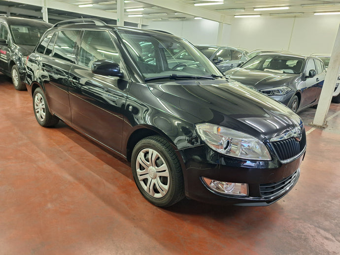 Skoda Fabia 1.2 Essence Automatique 08 / 2014