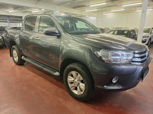 Toyota Hilux 2.4 Diesel  Manuelle 11 / 2017