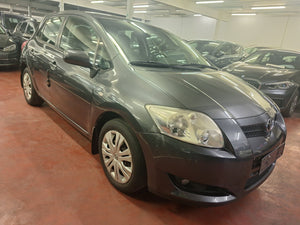Toyota Auris 1.4 Essence Manuelle 12 / 2007