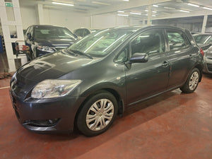 Toyota Auris 1.4 Essence Manuelle 12 / 2007