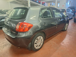 Toyota Auris 1.4 Essence Manuelle 12 / 2007