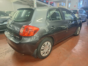 Toyota Auris 1.4 Essence Manuelle 12 / 2007