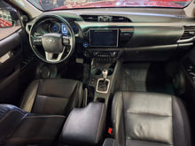 Afbeelding in Gallery-weergave laden, Toyota Hilux 2.4 Diesel Automatique 05 / 2017