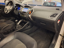 Charger l&#39;image dans la galerie, Hyundai IX35 1.6 Essence Manuelle 02 / 2013