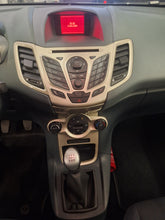 Load image into Gallery viewer, Ford Fiesta 1.4 Essence Manuelle 06 / 2009