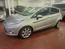 Load image into Gallery viewer, Ford Fiesta 1.4 Essence Manuelle 06 / 2009